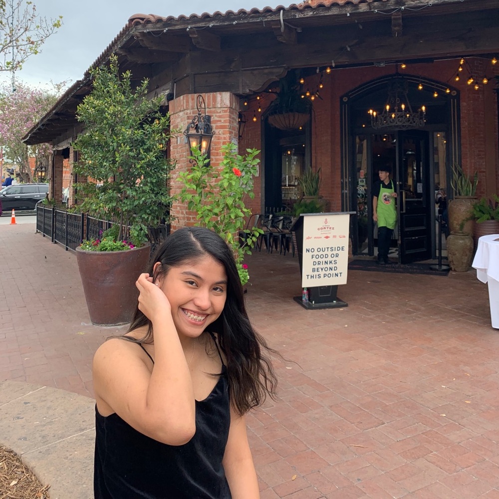 Meet your Posher, Ximena